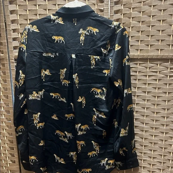 Milk & Honey s Black Tiger Print Button-Up Shirt - Picture 6 of 6